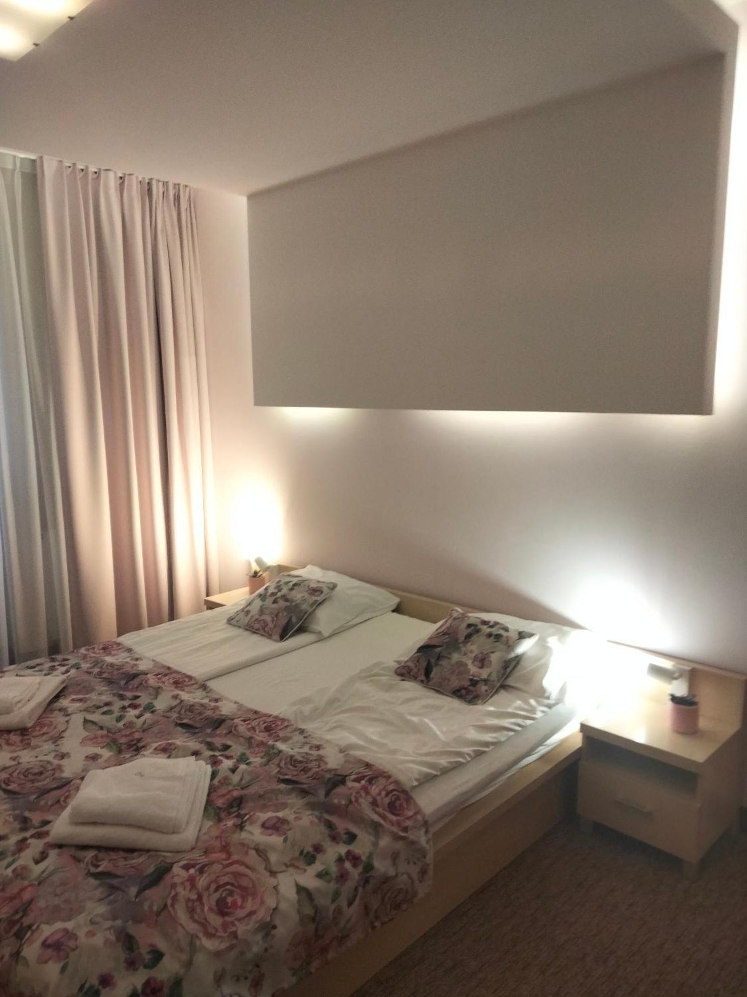 Apartamenty Prywatne W Hotelu Przy Plazy Diva Kołobrzeg Buitenkant foto
